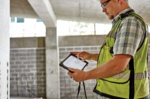 DeWalt DCT100 providing WiFi data on the jobsite