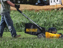 DeWalt 20V Cordless Lawn Mower