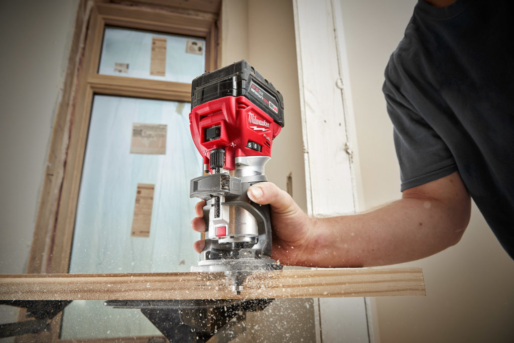 Milwaukee m18 discount fuel compact router