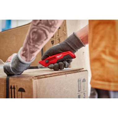 milwaukee-side-sliding-utility-knife